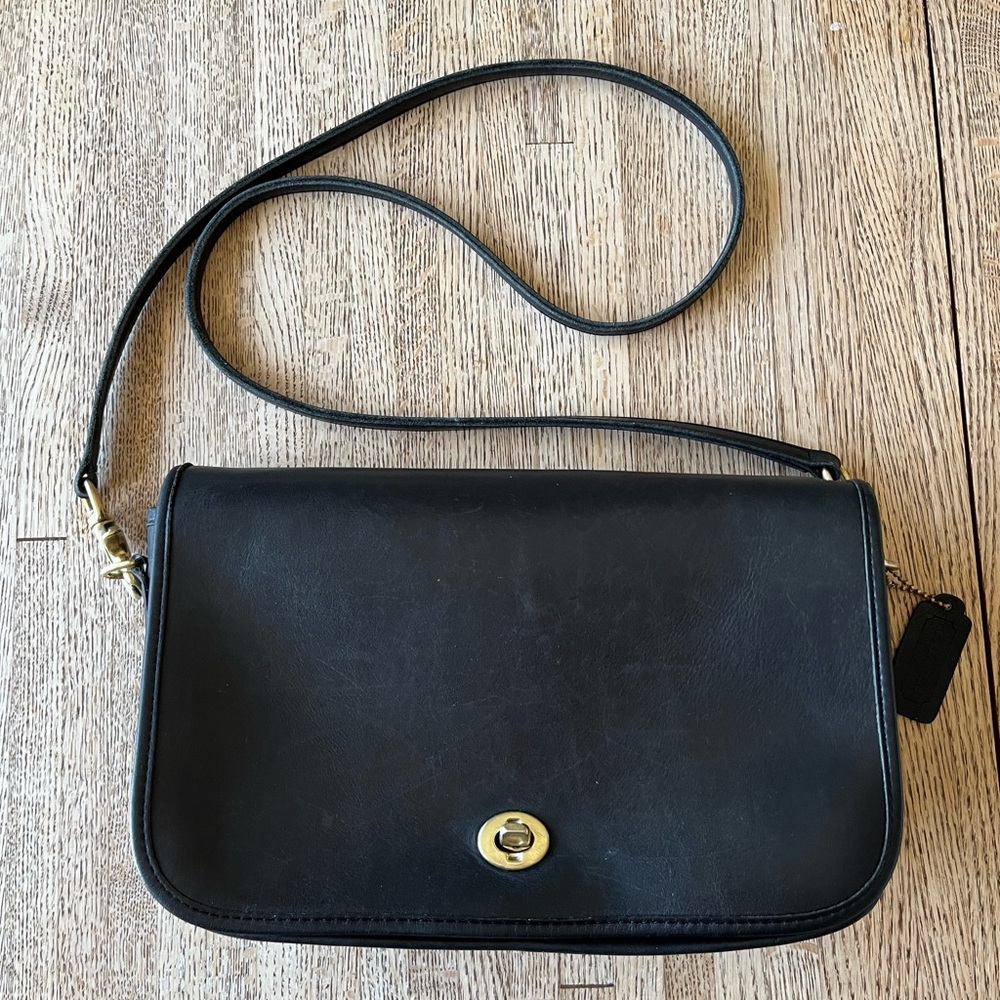 Vintage Coach Convertible Crossbody Leather Bag